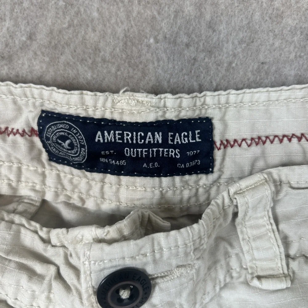 American Eagle Mens Khaki Chino Shorts Beige 100% Cotton Size 33 Classic Fit